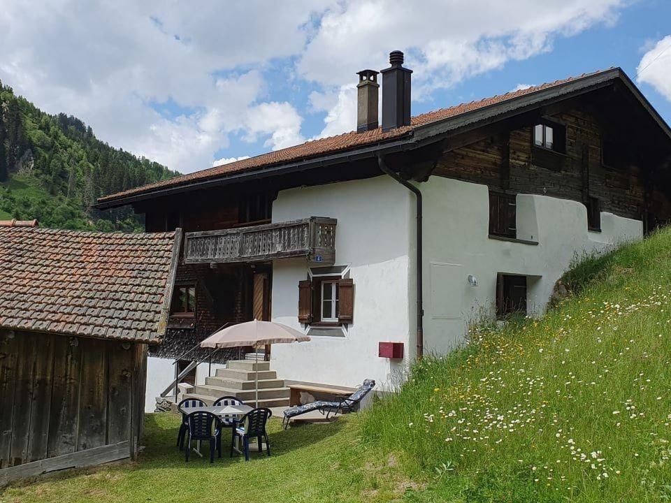 Casa Crest - Medel (Lucmagn)