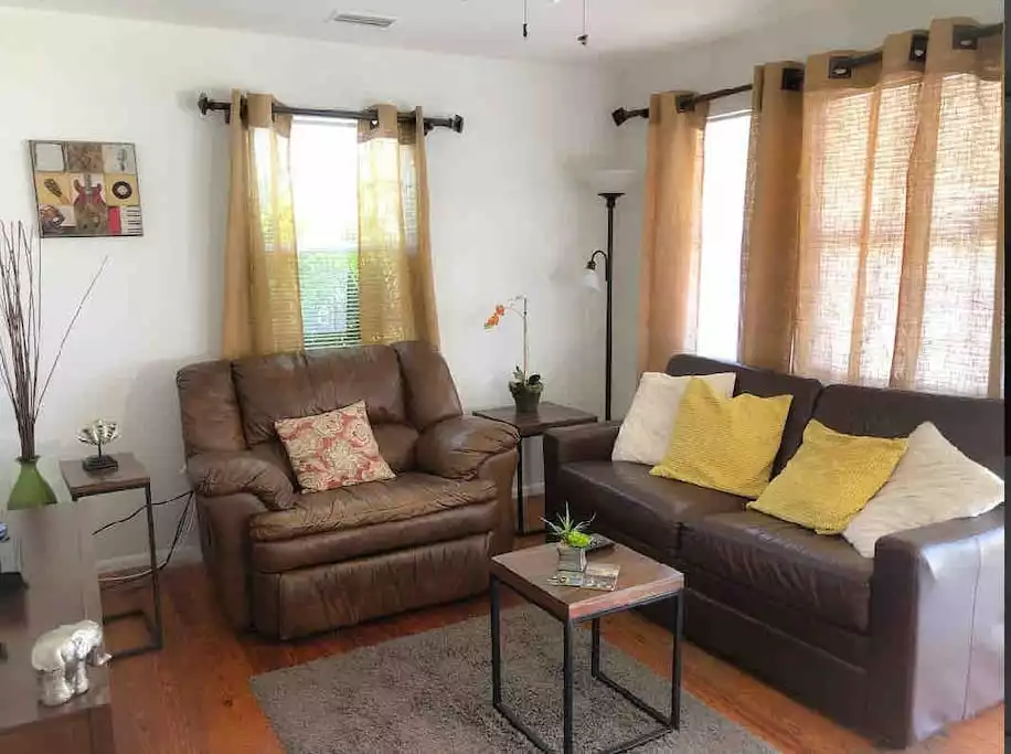 Adorable Casa - Close to beach & downtown