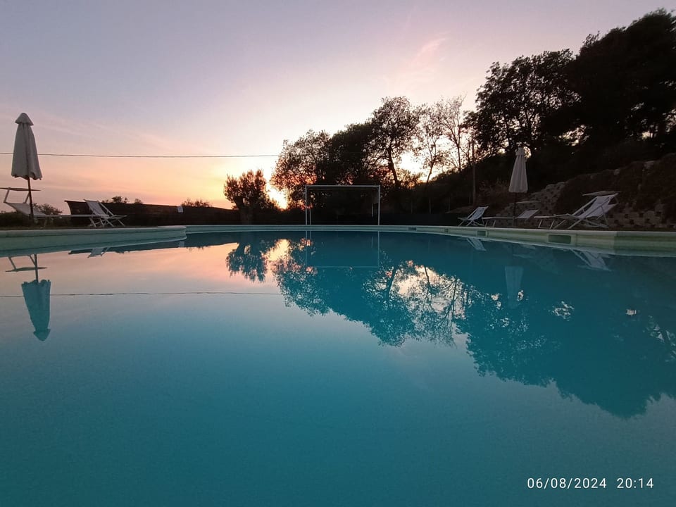 Villa im Grünen mit Schwimmbad, in der Nähe des Meeres - Capo Vaticano