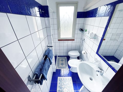 Wohnung 5 - Zwei-Zimmer-Wohnung
