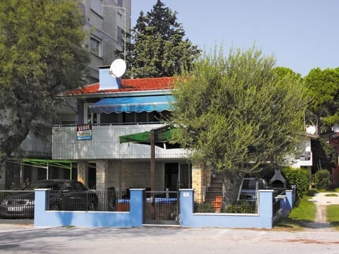 Wohnung "Villa Miami" mit Balkon im ersten Stock