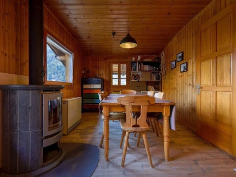"Base Camp Evolène"