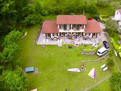 Villa zur alleinigen Nutzung mit 4 Wohnungen