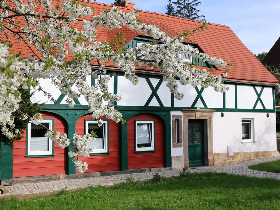 Appartement mit Garten, Grill und Terrasse - Jonsdorf