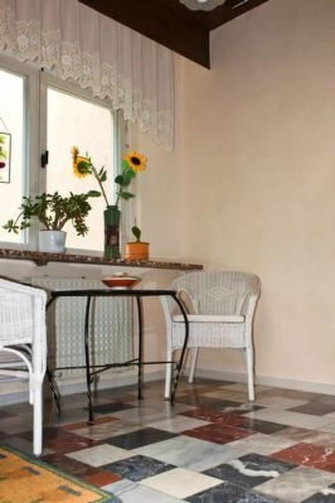 mit Terrasse
