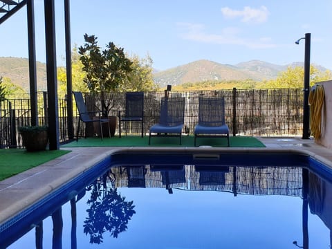 mit privatem Pool