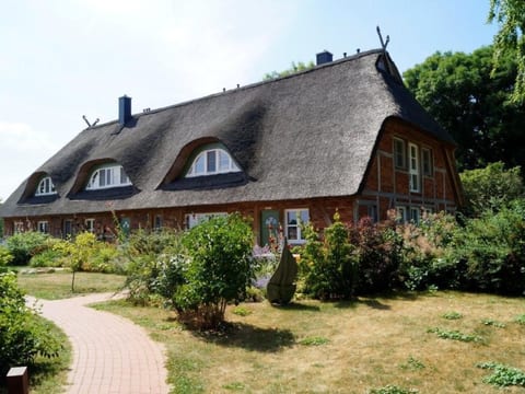 Reethaus Mertinat ''For Six'' mit Meerblick