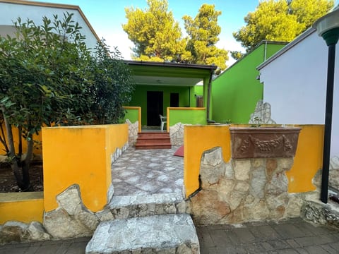 'Carla Gold' mit Wallbox