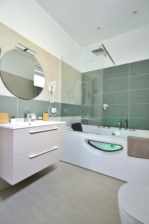 Romantisches Zimmer mit Jacuzzi