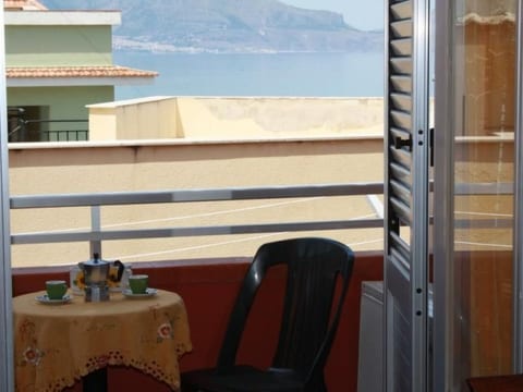 Wohnung in Balestrate mit kostenlosem Parkplatz