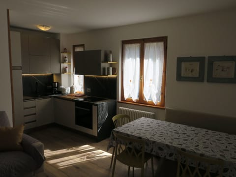 2-stöckige Wohnung mit privatem Gartenbereich