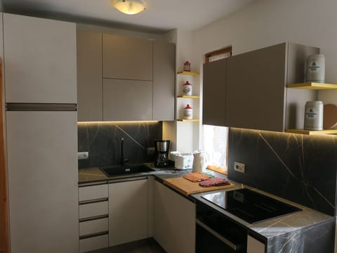 2-stöckige Wohnung mit privatem Gartenbereich