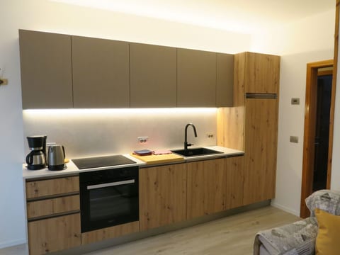 Erdgeschosswohnung mit möbliertem Garten