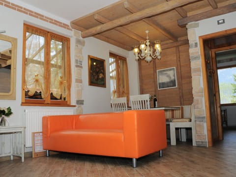 Erdgeschosswohnung mit privatem Garten