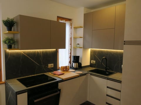 2-stöckige Wohnung mit privatem Garten