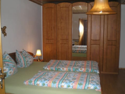 mit Kaminofen, Fitnessraum und Sauna