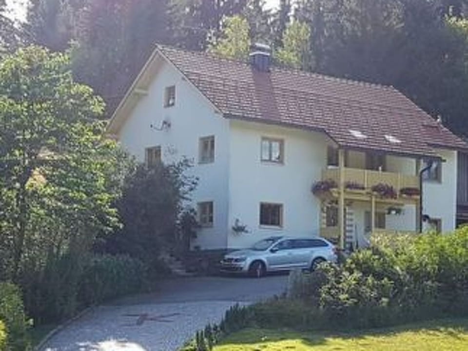 mit Kaminofen, Fitnessraum und Sauna - Neureichenau