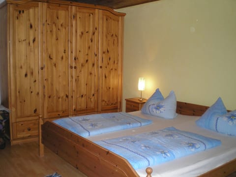 mit Kaminofen, Fitnessraum und Sauna