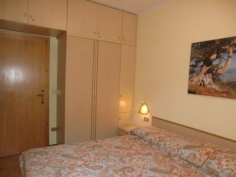 Wohnung mit Pool in der Nähe des Sees