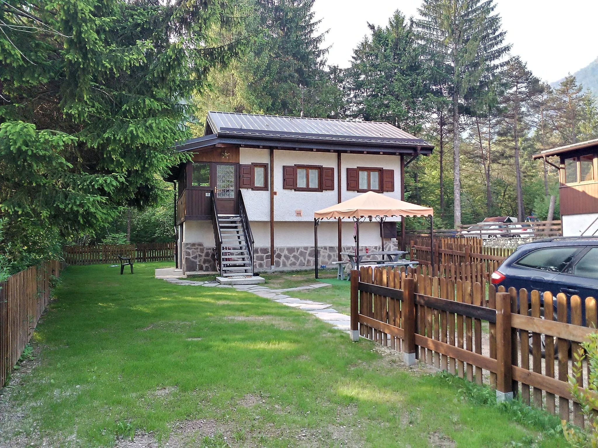 Freistehendes Haus mit privatem Garten