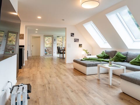 FeWo mit Whirlpool und Fass-Sauna im Schwarzwald