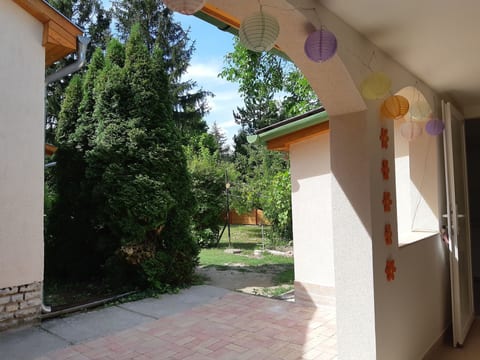 Renoviertes Haus in Zamárdi mit Großer Terrasse