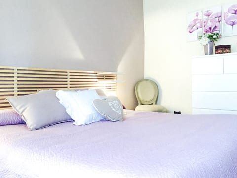Wohnung mit privatem Garten in Villa