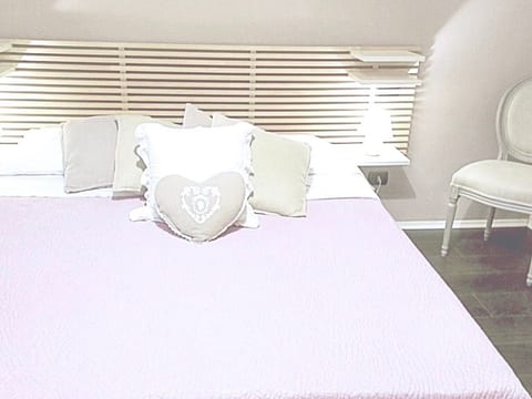 Wohnung mit privatem Garten in Villa