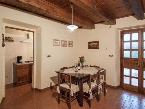 Fichtenhaus mit Schwimmbad zwischen Florenz und Arezzo