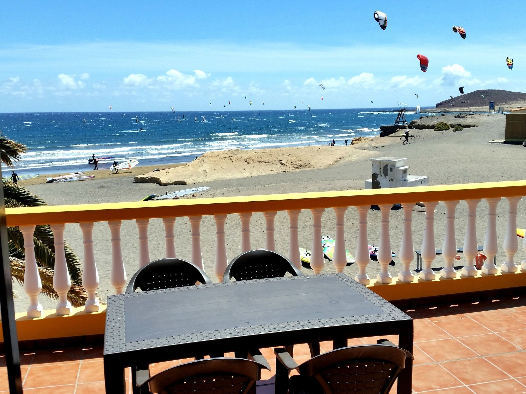 Haus mit Wifi und Terrasse direkt am Strand