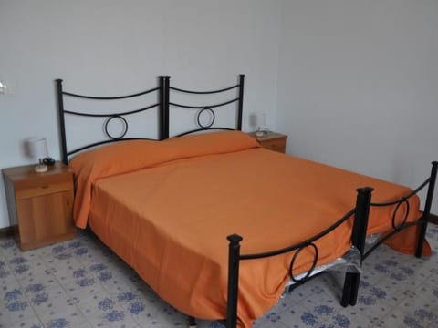 für 4 Personen 90qm Agnone Bagni