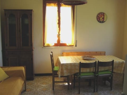 für 4 Personen 90qm Agnone Bagni