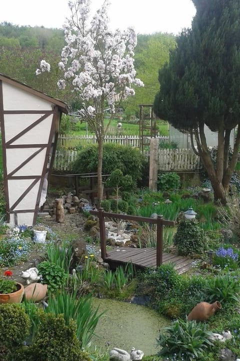 Appartement in Berlingen mit Garten und Terrasse