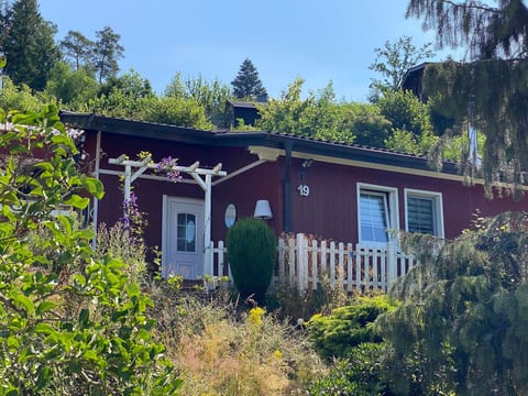 Eifelcottage Rotkehlchen mitten in der Natur