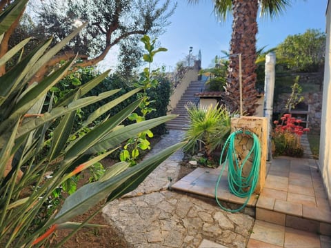 Casa Giusy mit Terrasse und Meerblick