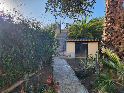 Casa Giusy mit Terrasse und Meerblick