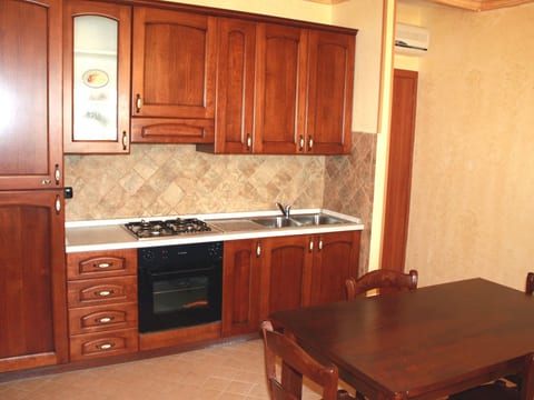 ZWEIZIMMERWOHNUNG 5 PLÄTZE