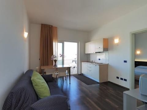 Superior Zwei-Zimmer-Wohnung