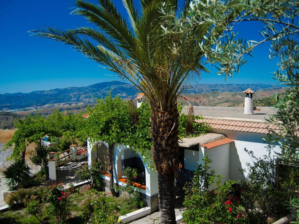 Casa acogedora en complejo con piscina en Válor - Válor