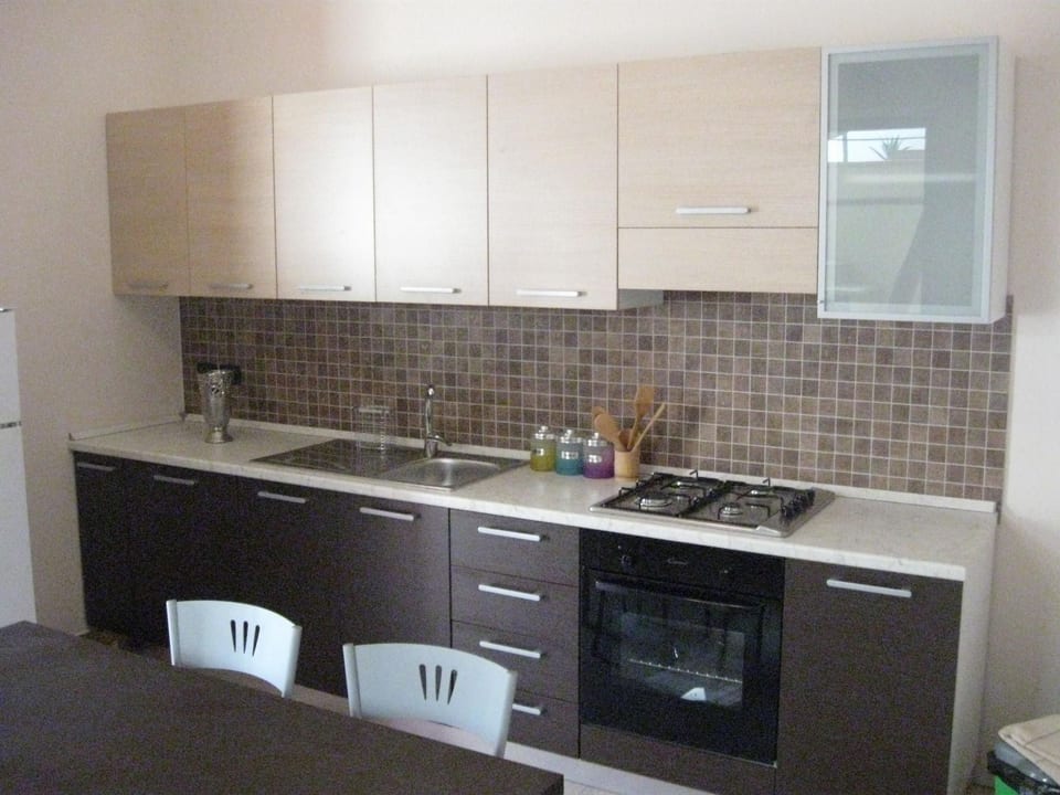 Wohnung Eutimo mit Waschmaschine und Geschirrspüler - Locri