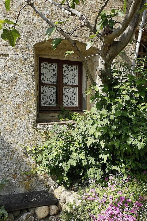 Freistehendes Bauernhaus