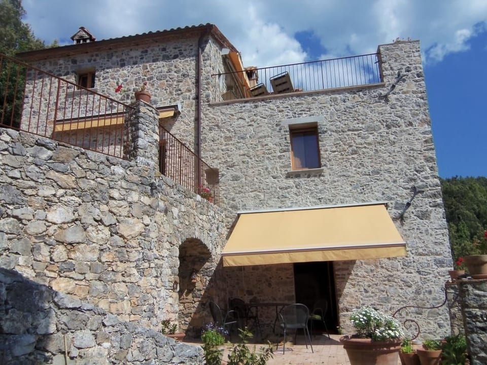 Scuola Vecchia - Tortorella