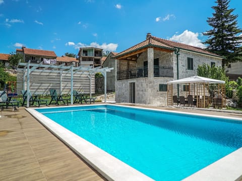 in Zagvozd mit Privatem Pool