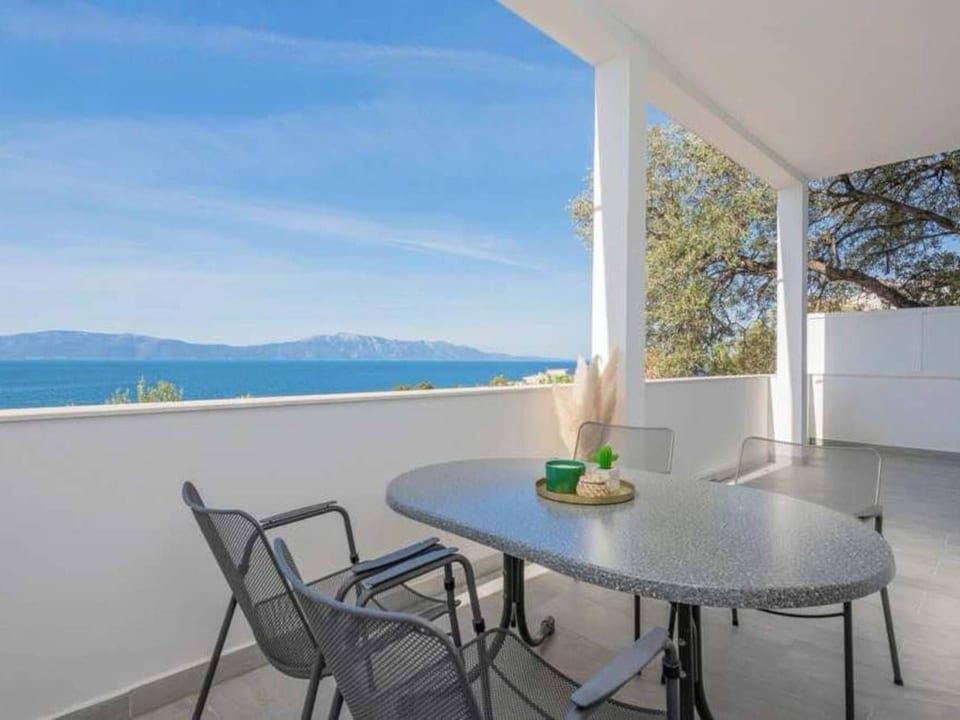 Apartamento con maravillosa vista al mar y 2 baños - Podaca