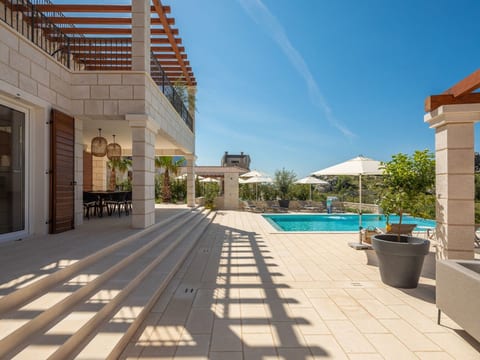 Villa Salvina mit beheiztem Pool