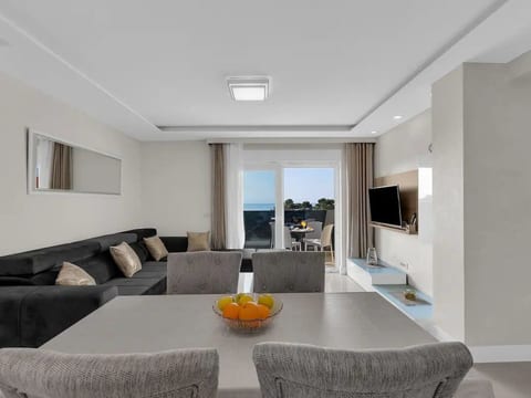 Apartment Hrvoje - nur 50m bis zum Meer