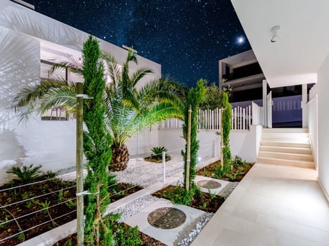 Tolles Ferienhaus in Sutivan mit Privatem Pool