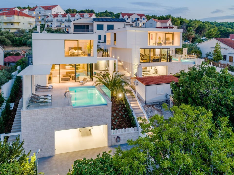 in Sutivan mit Privatem Pool - Sutivan