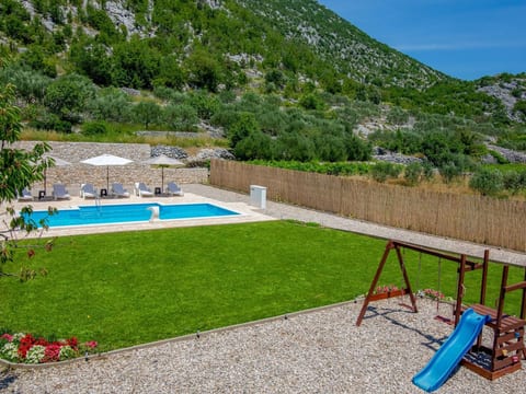 Villa Elin mit großem, privatem Pool in Seoca