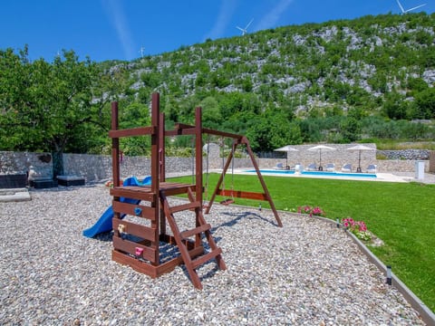 Villa Elin mit großem, privatem Pool in Seoca